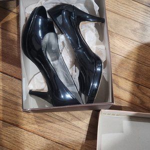 size 10 Bandolino black